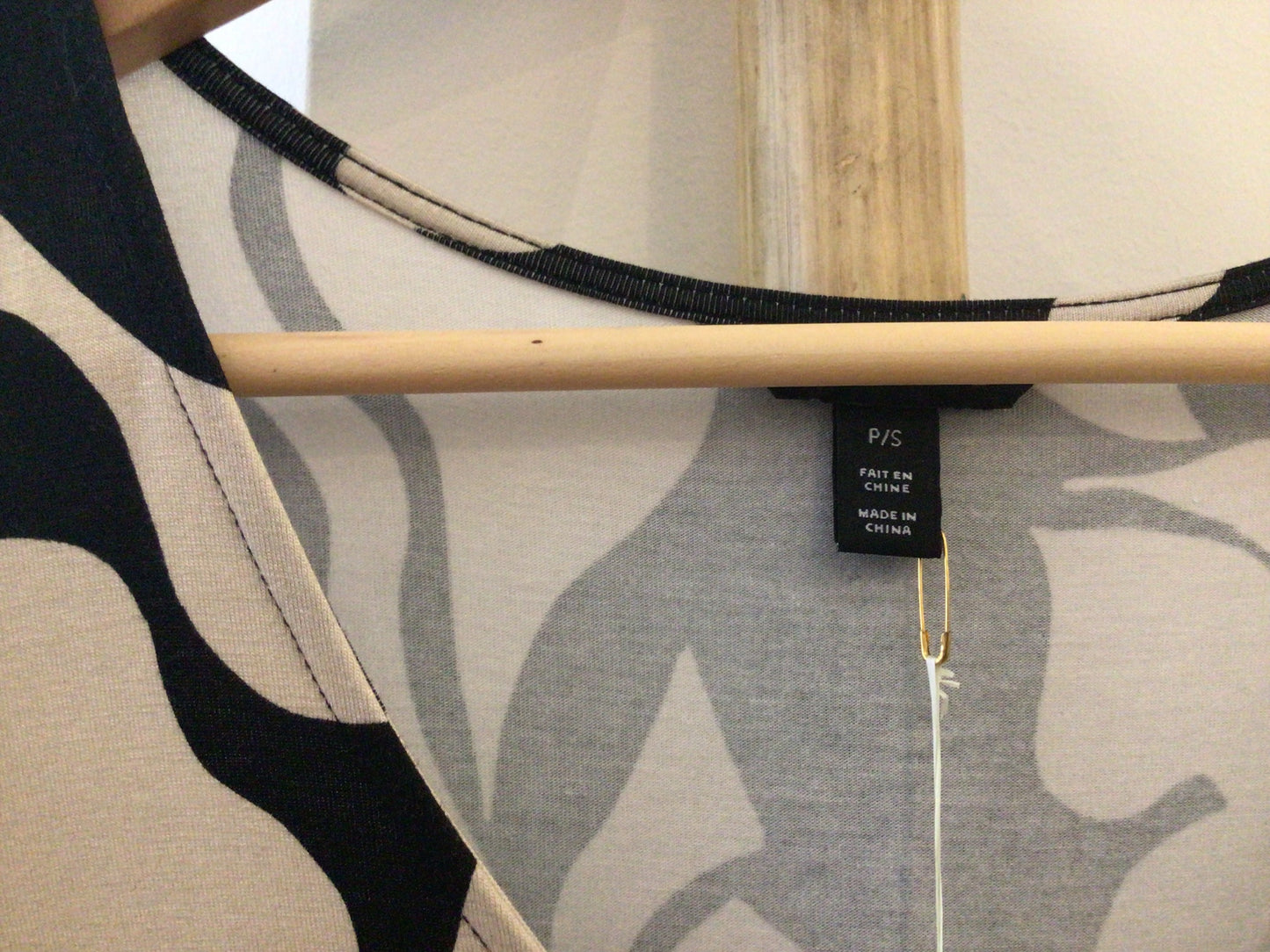 Consignment 8842-02 Tribal. Dress. Sz. S