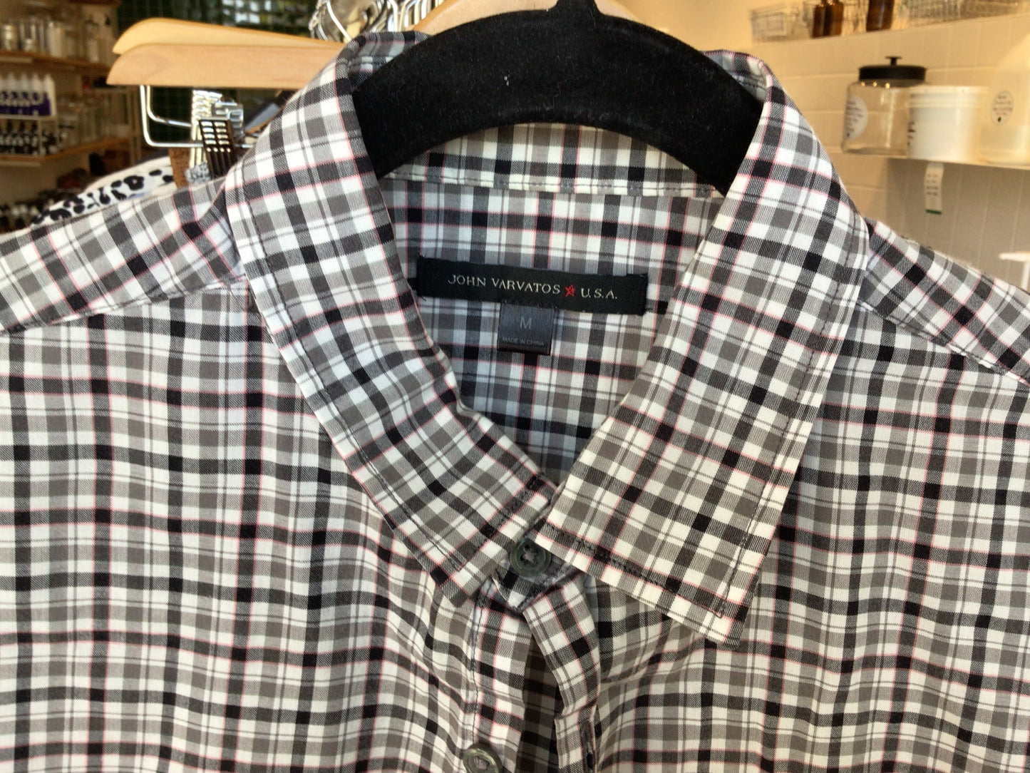 Consignment 1913-03 Man t-shirt John Varvatos. Sz.M