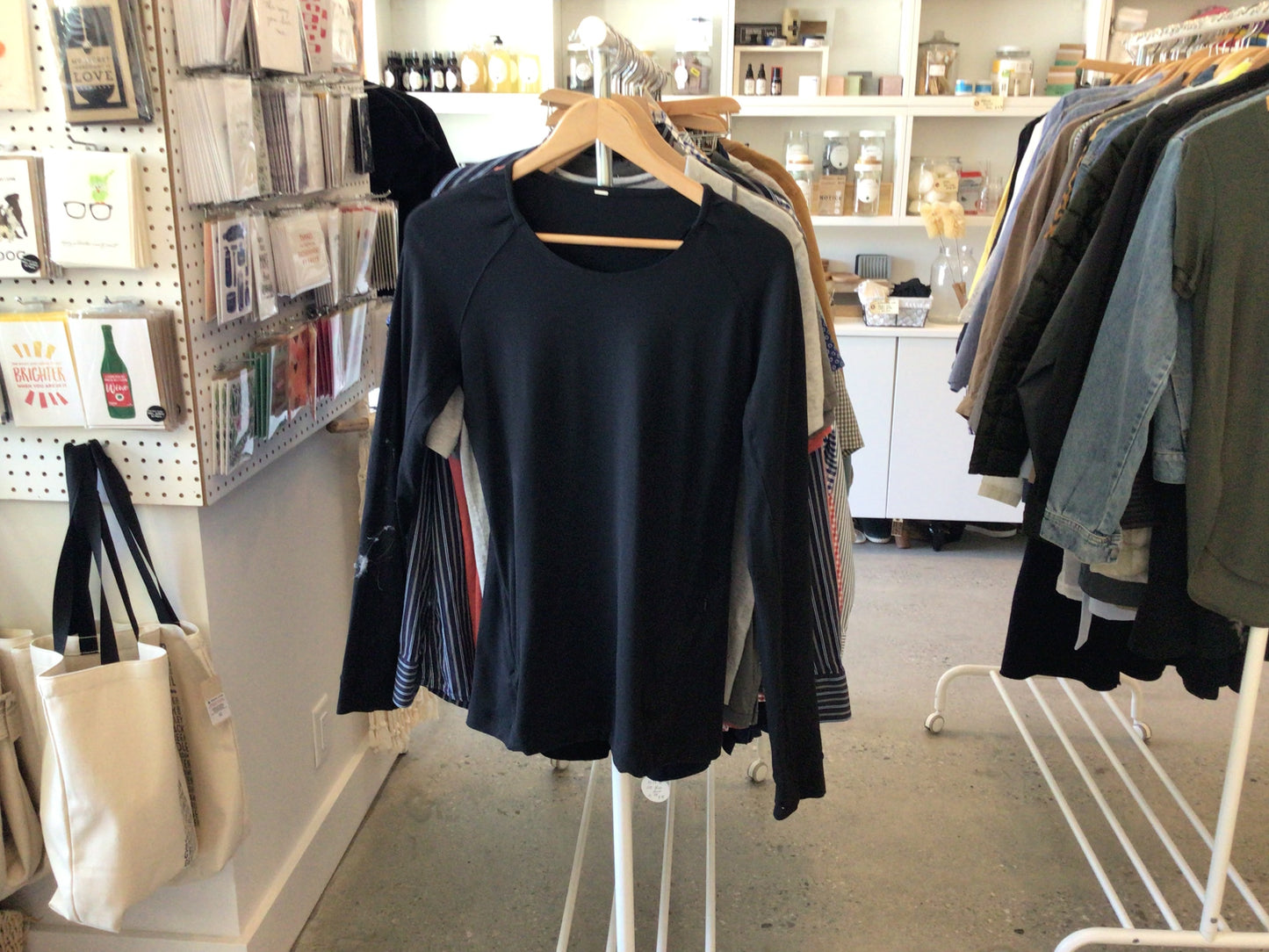 Consignment 5532-02 No name. Sport long sleeve