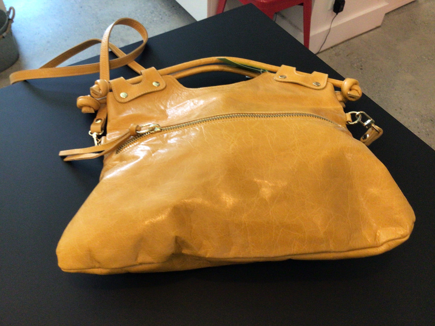 Consignment 2710-4 Pietro Alessandro New York, yellow leather bag.
