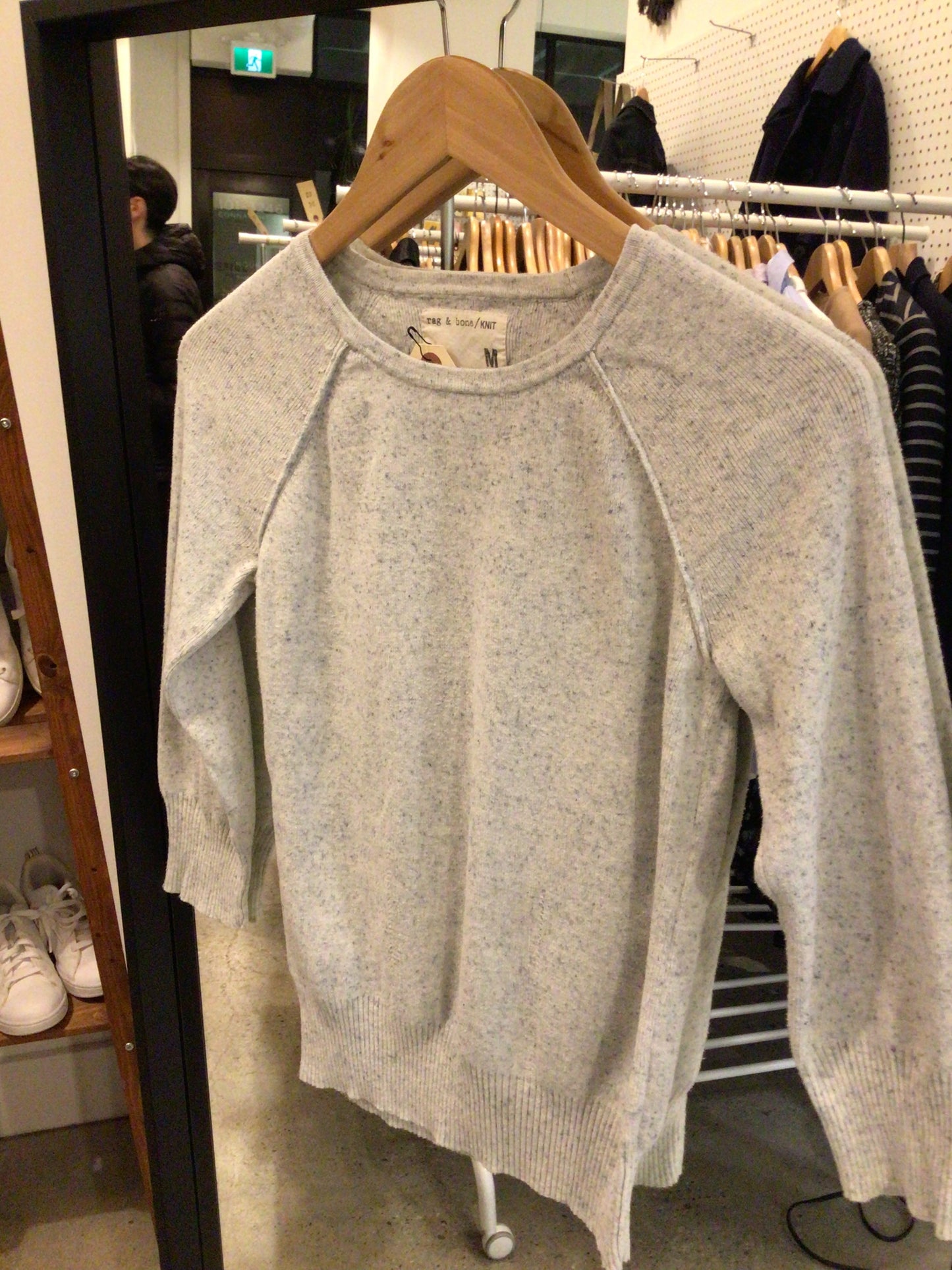 Consignment 4581-02 Rag & Bone knitted grey sweater. Size med.