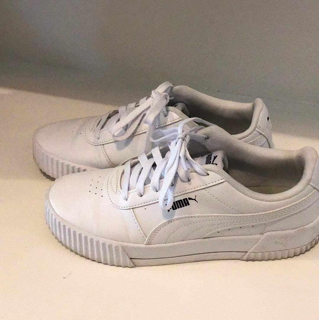 Consignment - 4903-7 Puma women's sz 9.5 Cali sneakers