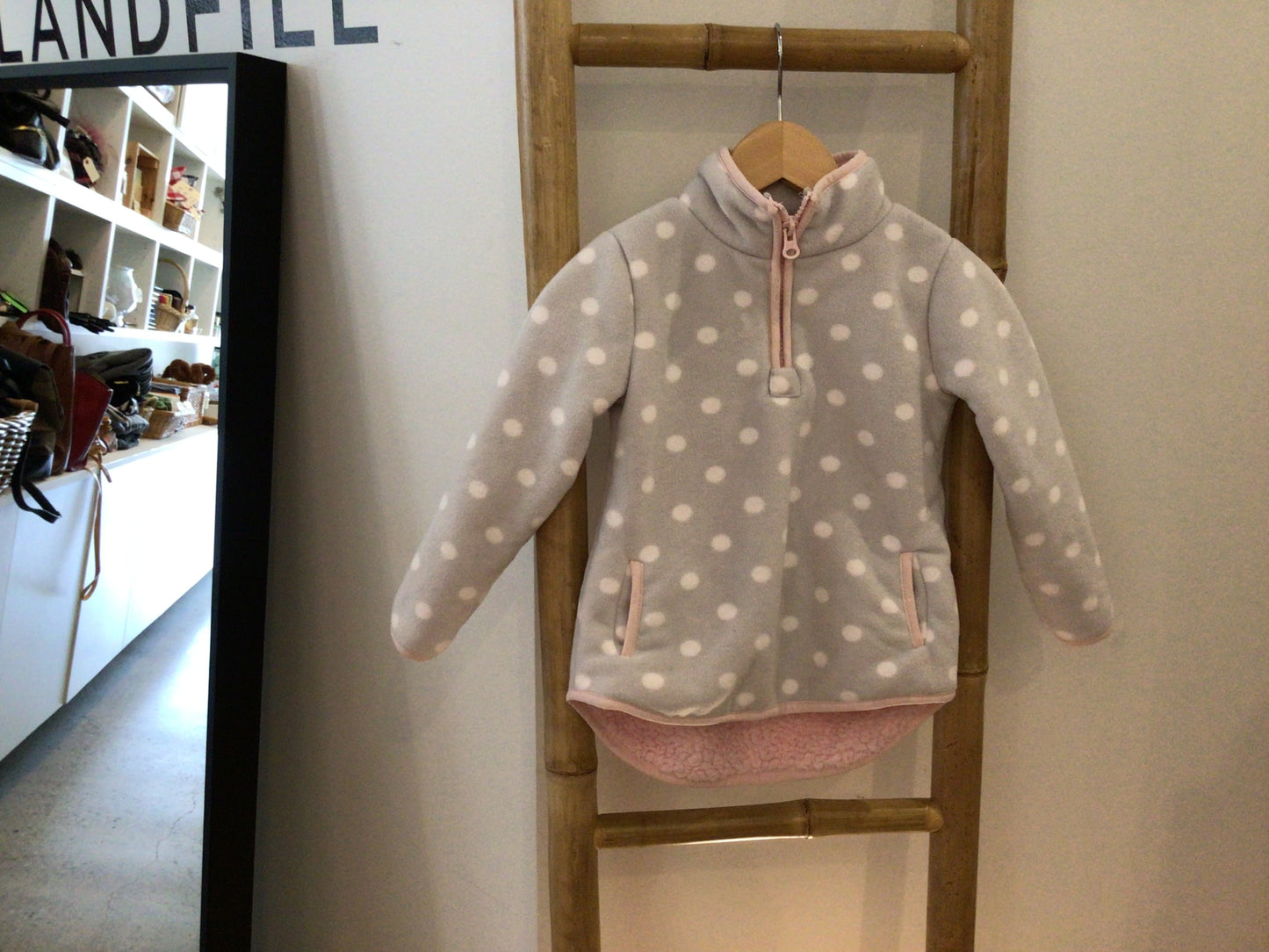 Consignment 9245-15 Carter's. Kid longsleeve. Sz. 3T