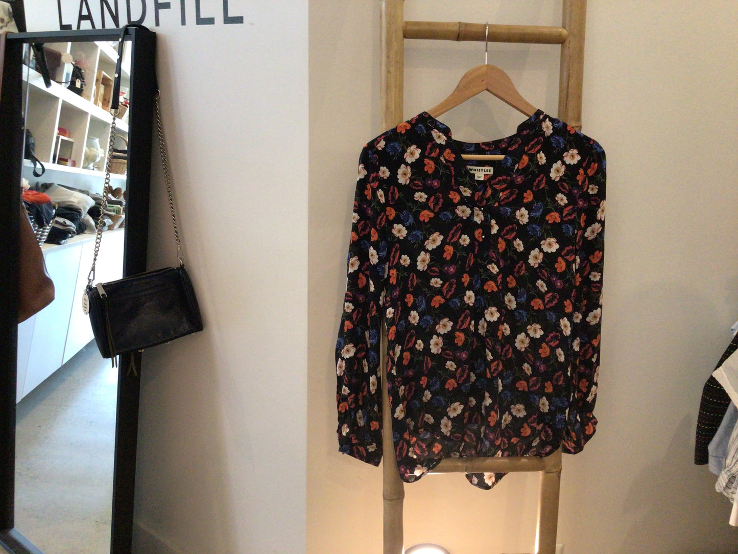 Consignment 7748-03 Whistles. Flowered black blouse. 100%+ silk. Sz. 10
