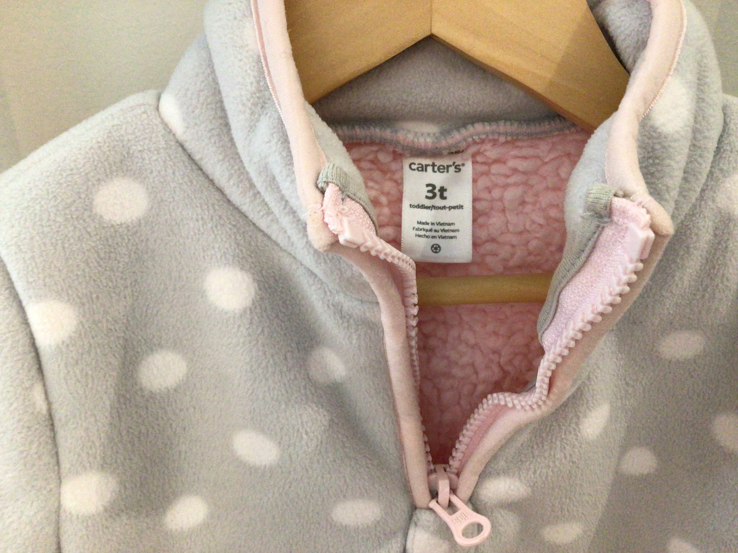 Consignment 9245-15 Carter's. Kid longsleeve. Sz. 3T