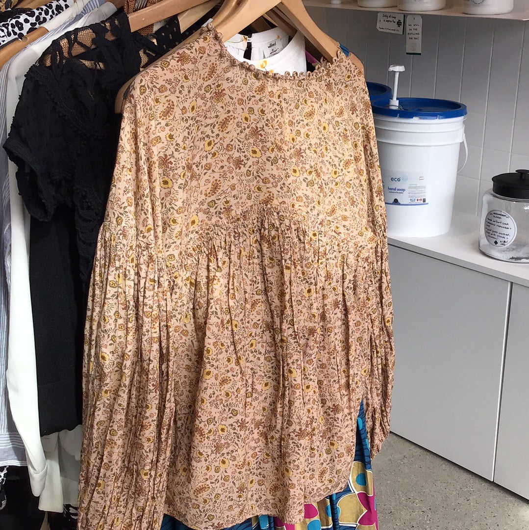 Consignment 9123-01 Doen. Brown blouse. Sz.S