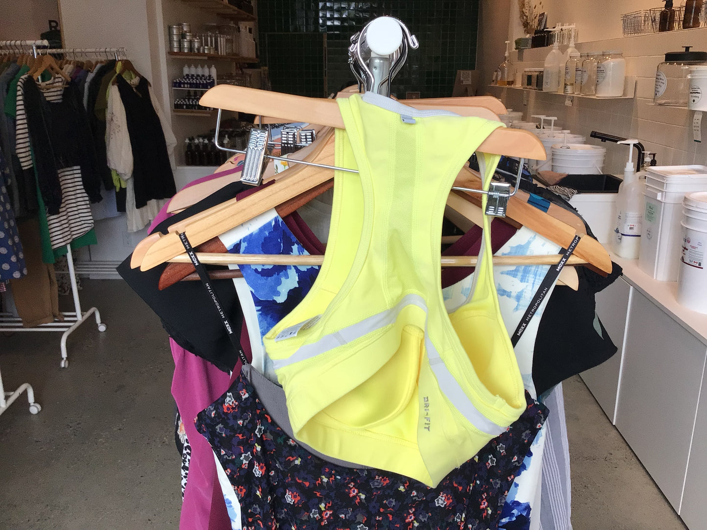 Consignment 1866-01 Nike. Sport top. Sz. XS