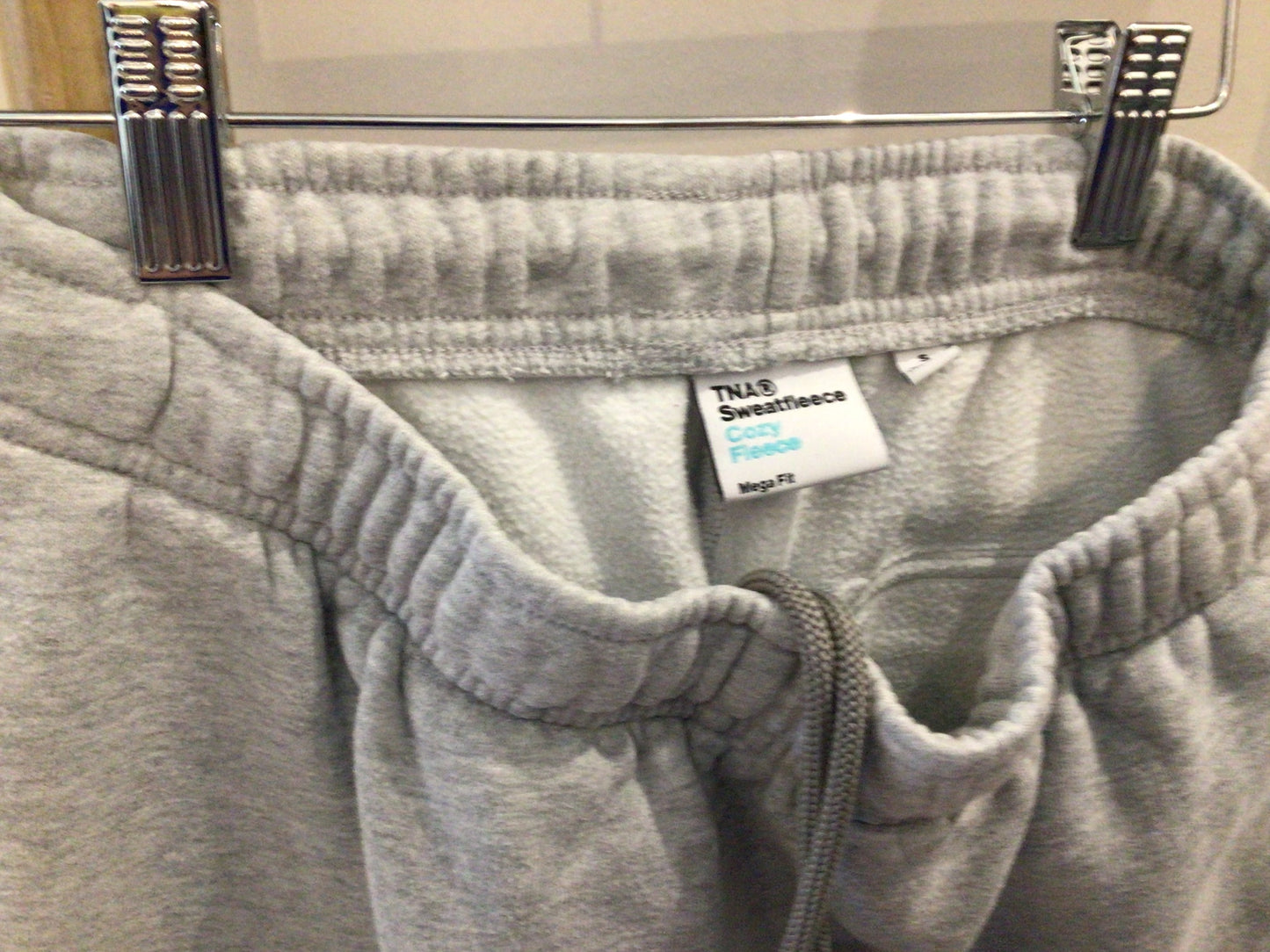 Consignment 1723-11 TNA. Sweat fleece. Gray pants. Sz. S