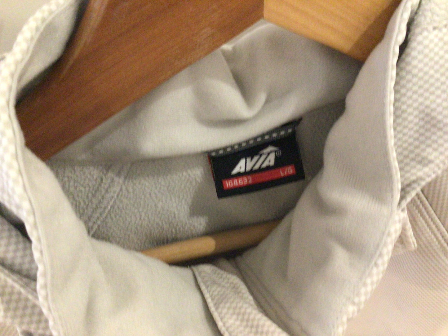 Consignment 7440-03 Avia. Rain jacket. Sz. L
