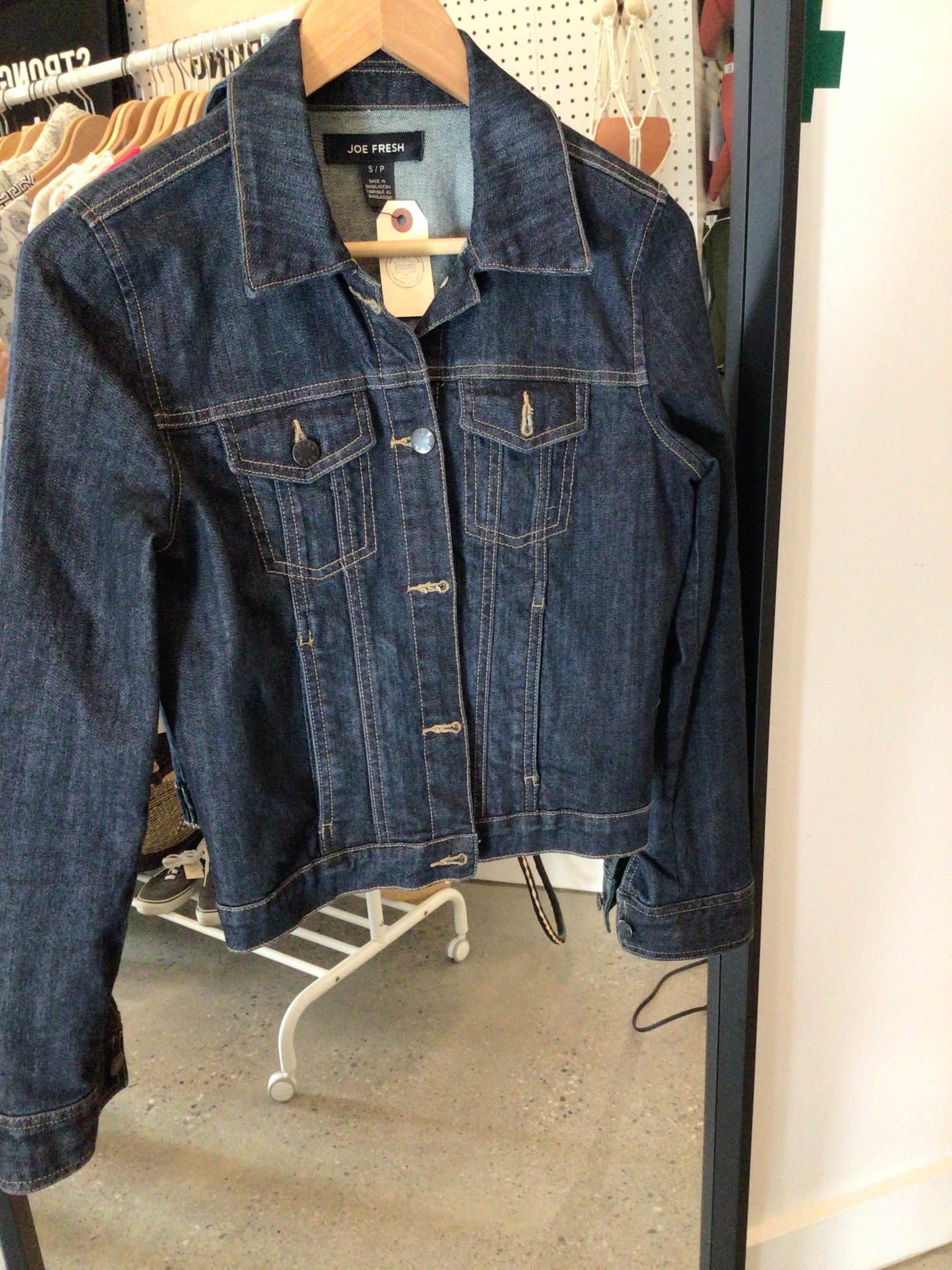 Consignment - 4606-4 Joe Fresh dark denim jacket