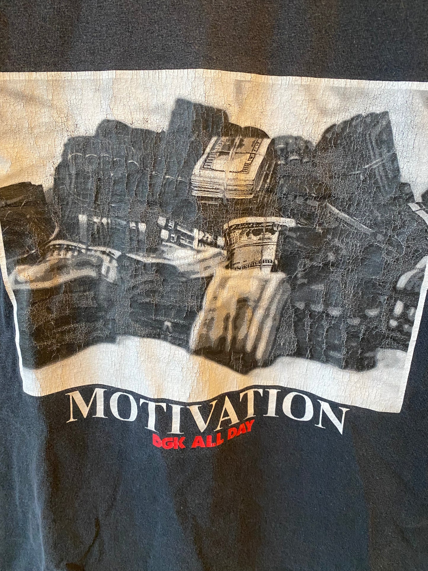 Consignment 3342-53 DGK Motivation t-shirt sz M banana republic black polo. Sz M