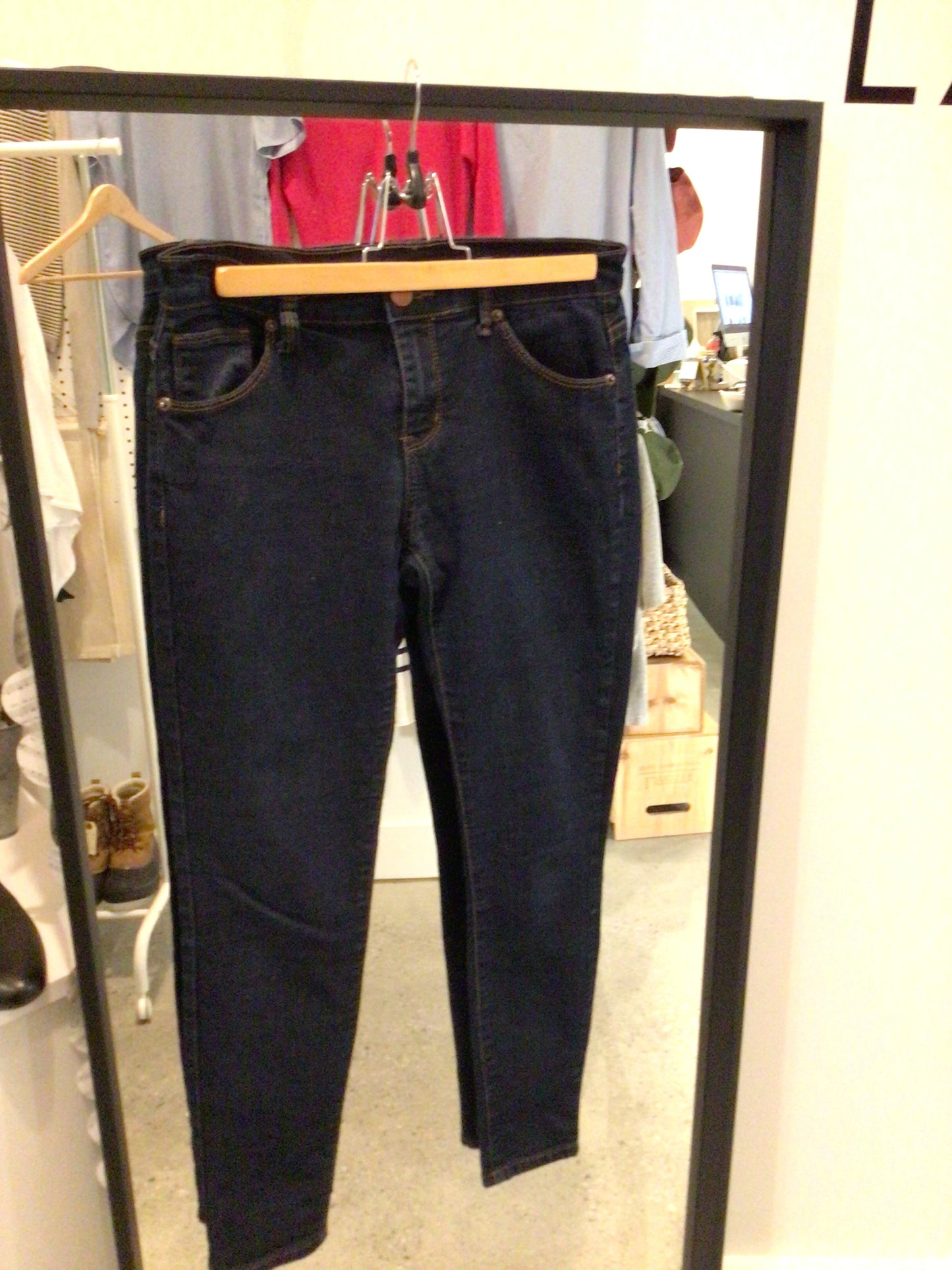Consignment 1011-03 Forever 21 Jeans size 27