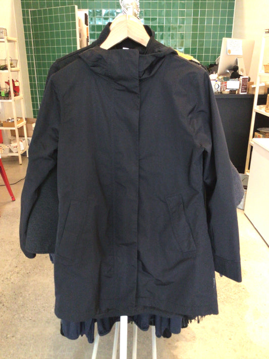 Consignment 4657-07 Athleta black rain coat. Size S.