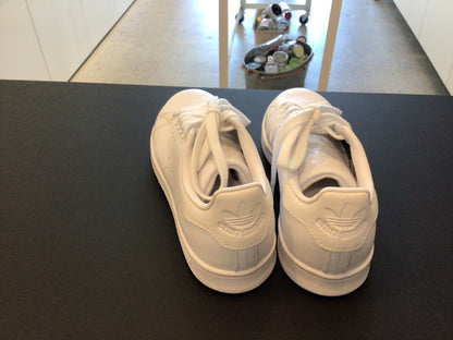 Consignment 9802-04	Adidas Stan Smith trainers. Size 36.5.