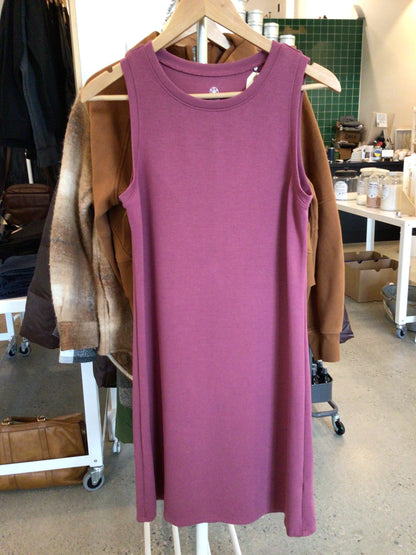 Consignment 1449-09 GAIAM light weight dress. Mauve. Size small.