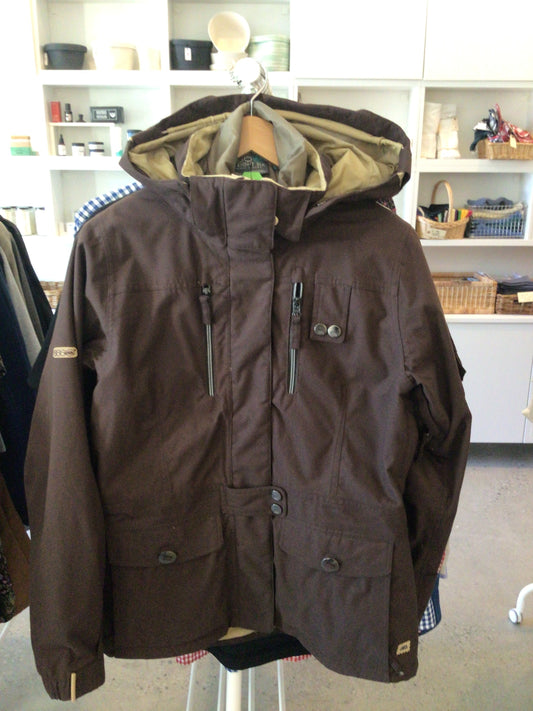 Consignment 0316-03 686 Womens snowboard/ski jacket. Womens size M.