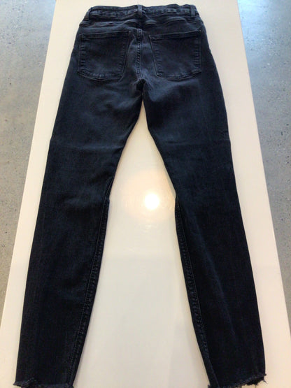 Consignment 4475-04 Zara Woman. High waisted black ripped knee jeans. Size 4.