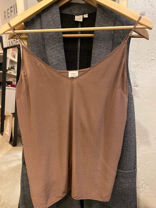 Consignment 7650-02 Wilfred brown camisole sz M