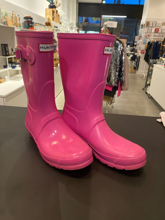 Consignment 0369-47 Hunter wellies bright pink sz 8