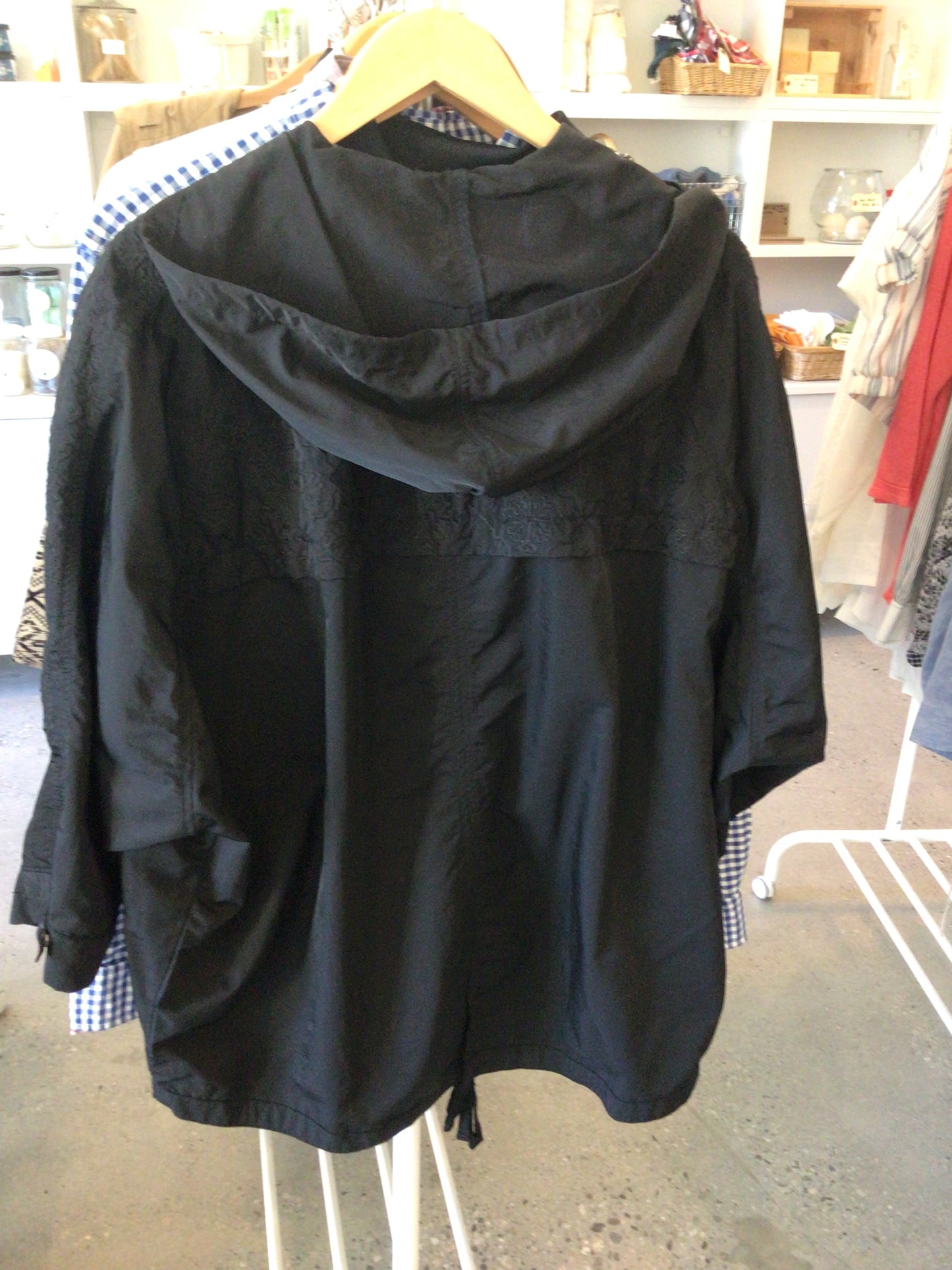 Consignment 0316-01 Anthropologie Hei Hei black jacket. Size M/L.