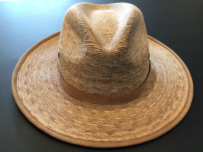 Consignment 1824-11 Straw hat.