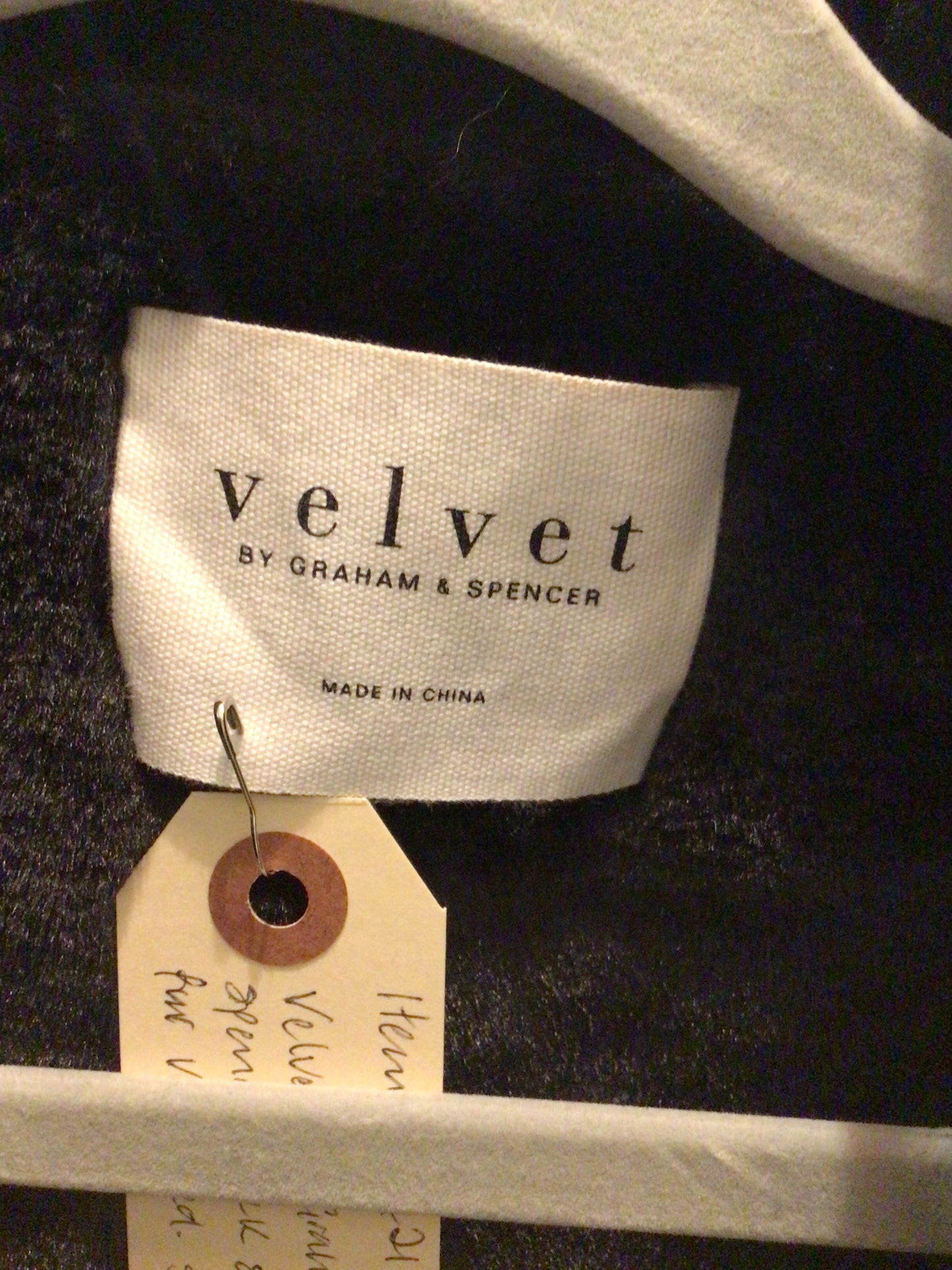 Consignment 0421-07 Velvet (Graham & Spencer) Black suede/fur vest. Sz M.