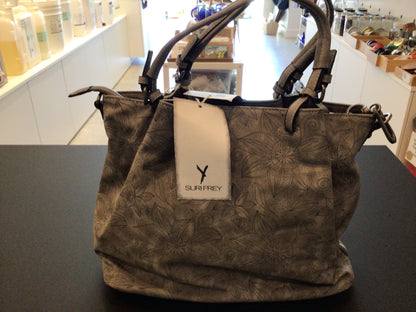 Consignment 8432-16 SuriFrey. Gray bag.