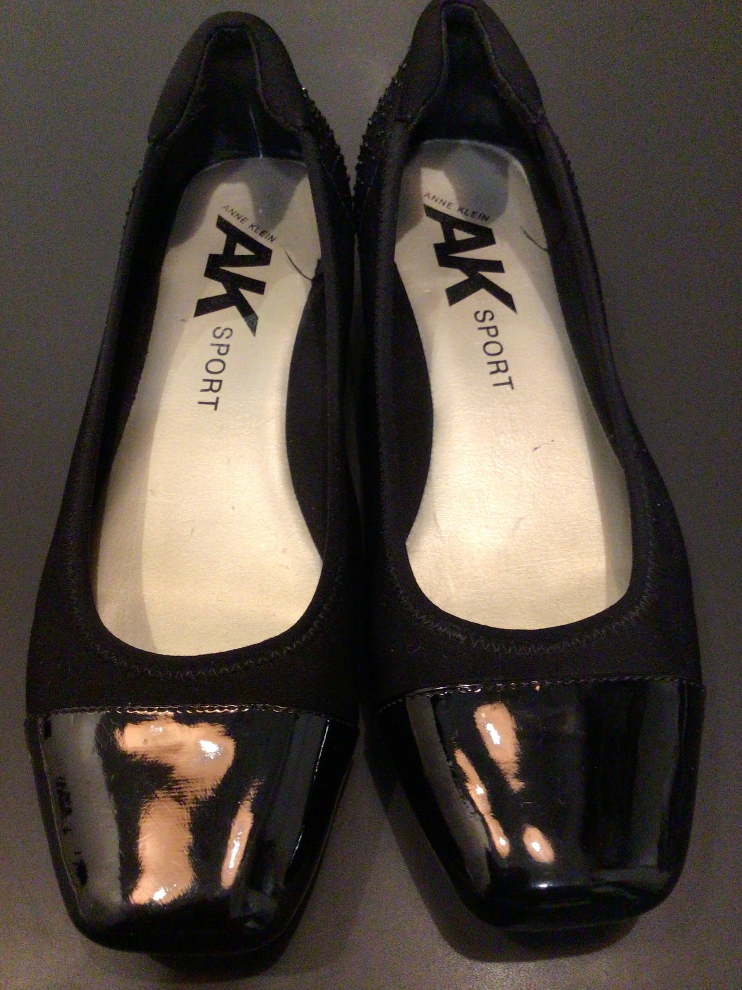 Consignment 7247-09 Anne Klein sport ballet flats. Black. Size 8M