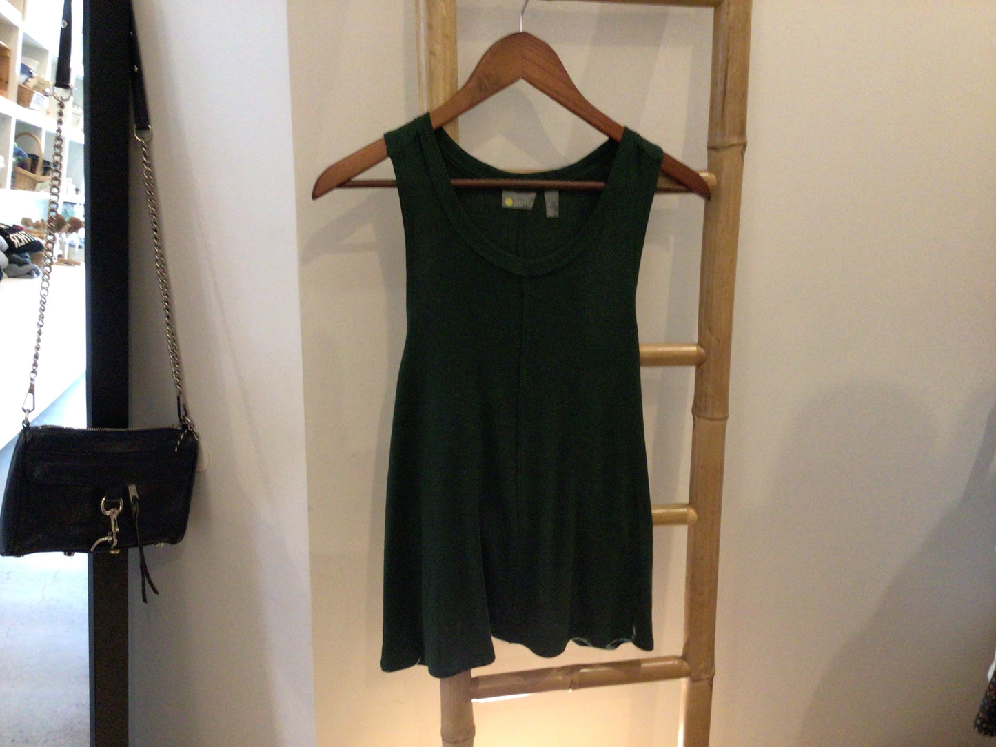 Consignment 0724-61	Zella. Green tank. Sz. M