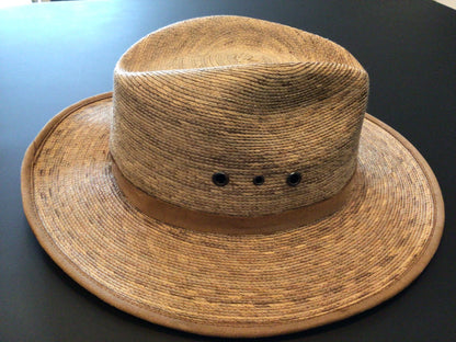 Consignment 1824-11 Straw hat.