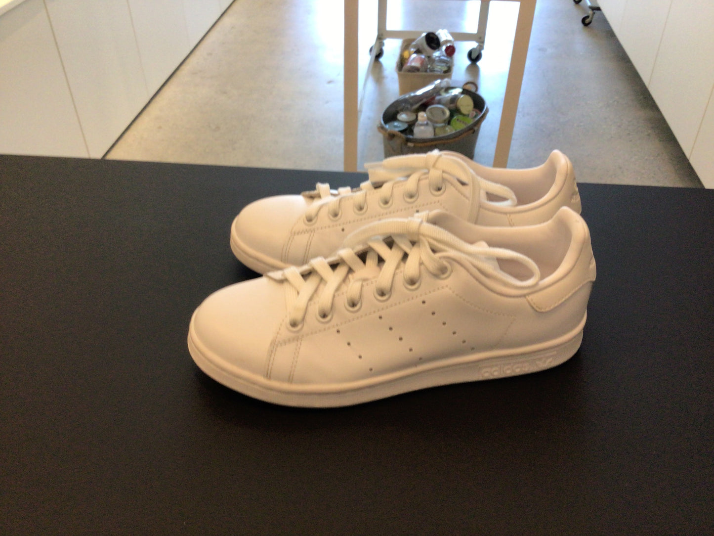 Consignment 9802-04	Adidas Stan Smith trainers. Size 36.5.