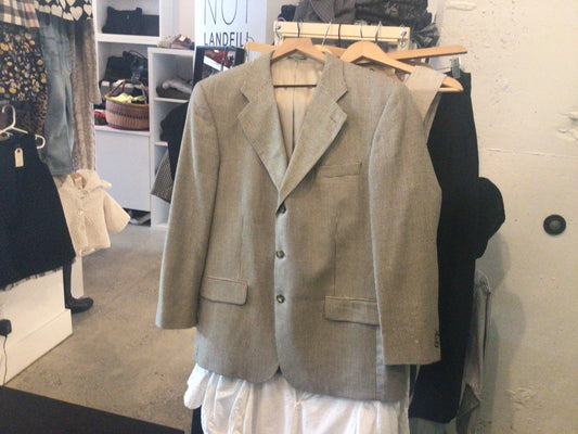 Consignment 1045-32	Profile Studio. Men's blazer.SzXL