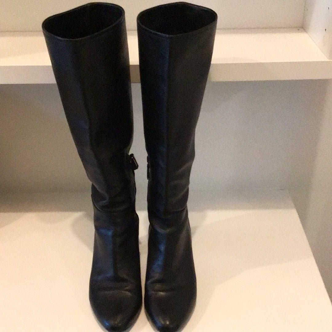 Consignment - 8880-1 Prada high leather boots sz 38