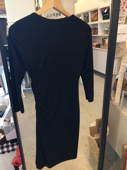 Consignment 0725-06 Anne Klein black dress. Size 4 petit.