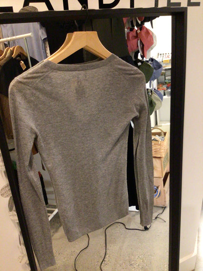 Consignment - 8006-26 Talula grey v-neck sweater