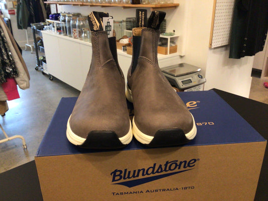 Consignment 1385-05 Bluestone. Dusty Grey. Aus size 5.5. (BNIB)