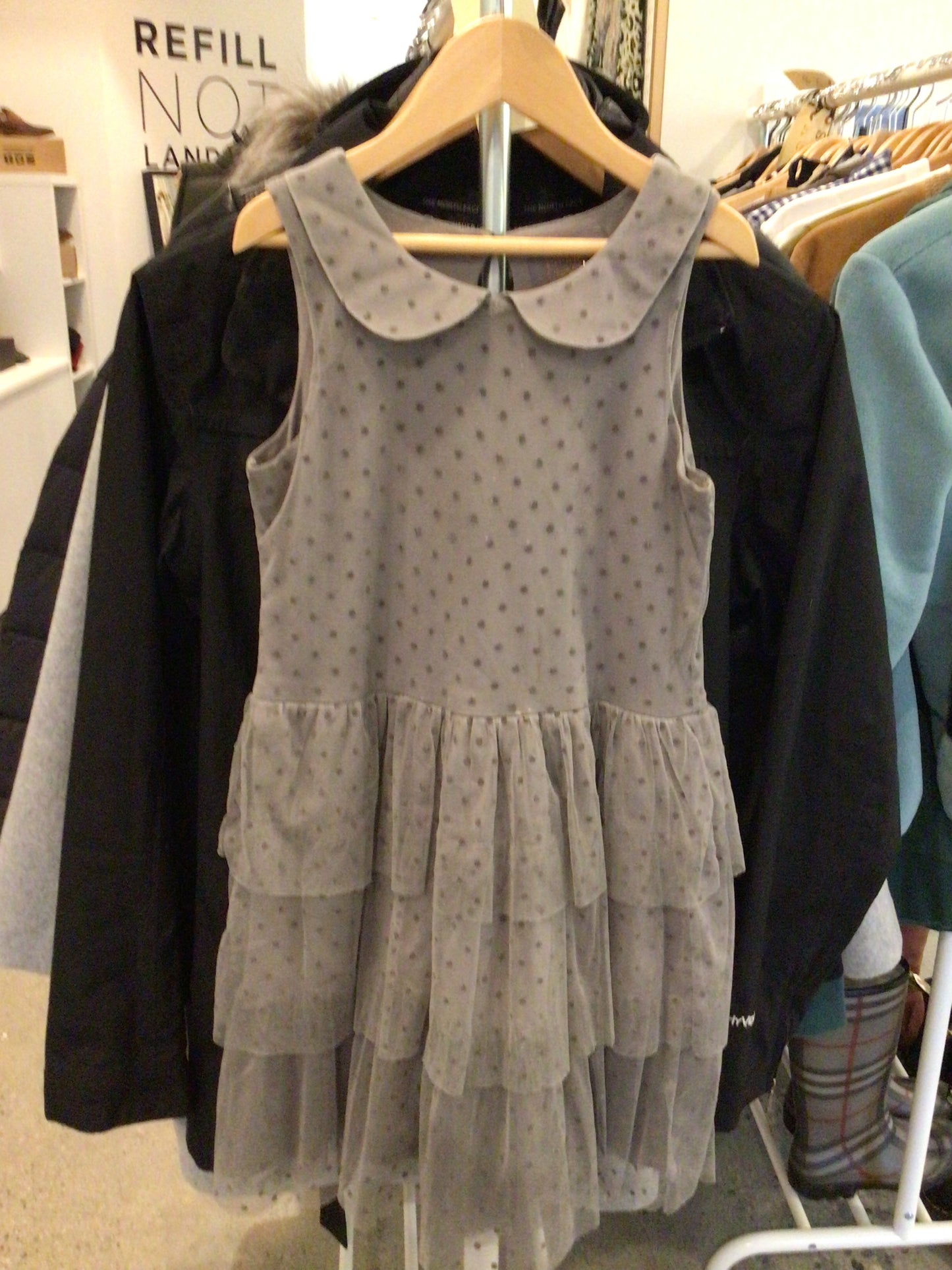 Consignment 2653-02 Creamie grey porker dot dress. Size 7.