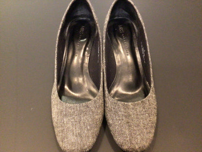 Consignment 1011-01 Marks & Spenser shoes, grey size 8.5