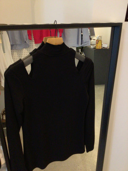 Consignment 1011-08 Next off the shoulder black sweater size 8