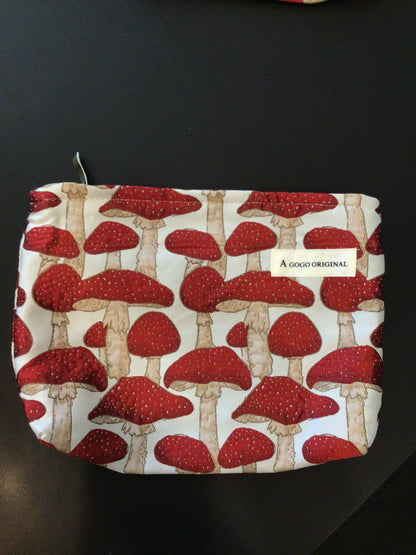 A Gogo Original - zippered bag