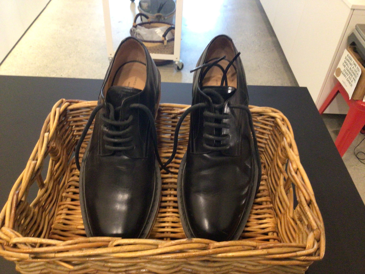 Consignment 4399-07	Dries Van note. Black shoes. Sz. 39