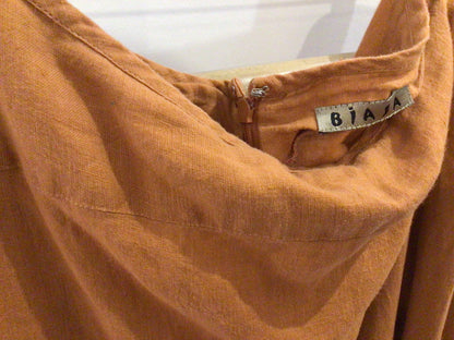 Consignment 7255-04	Biasa. Brown linen skirt. Sz. M/L