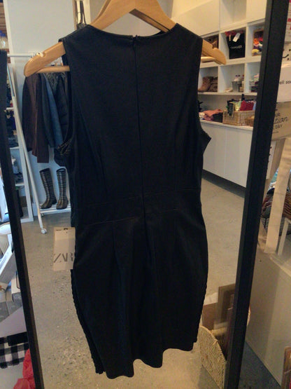 Consignment 0724-02 Zara black pleather dress sz M