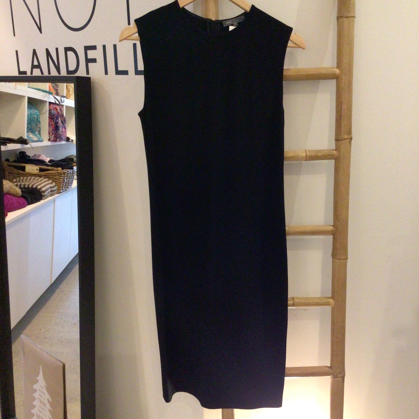 Consignment 4314-67 Vince, black sleeveless dress. Size S.