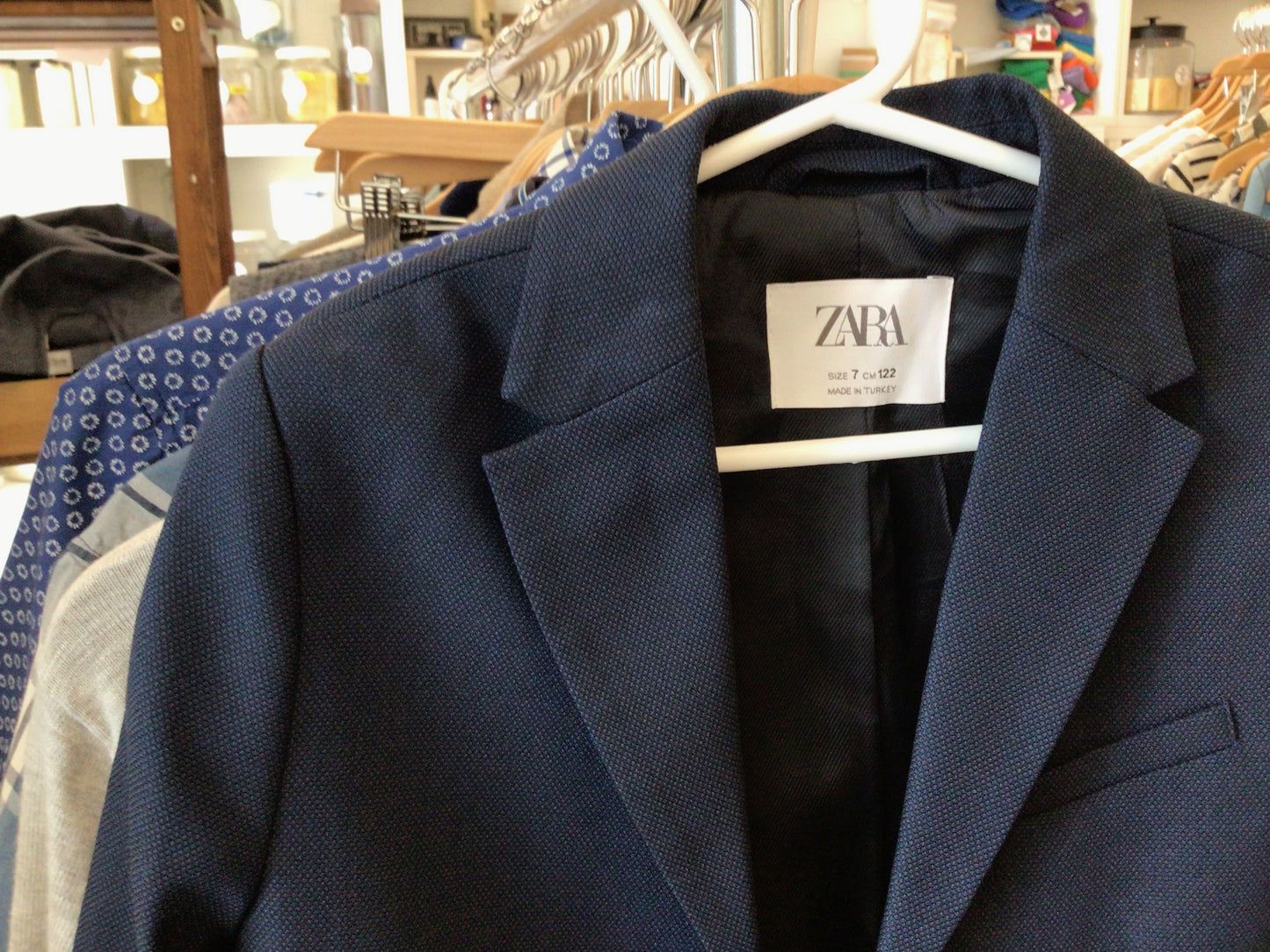 Consignment 5885-27	Zara. Navy blue kid blazer.Sz.7 (122cm)