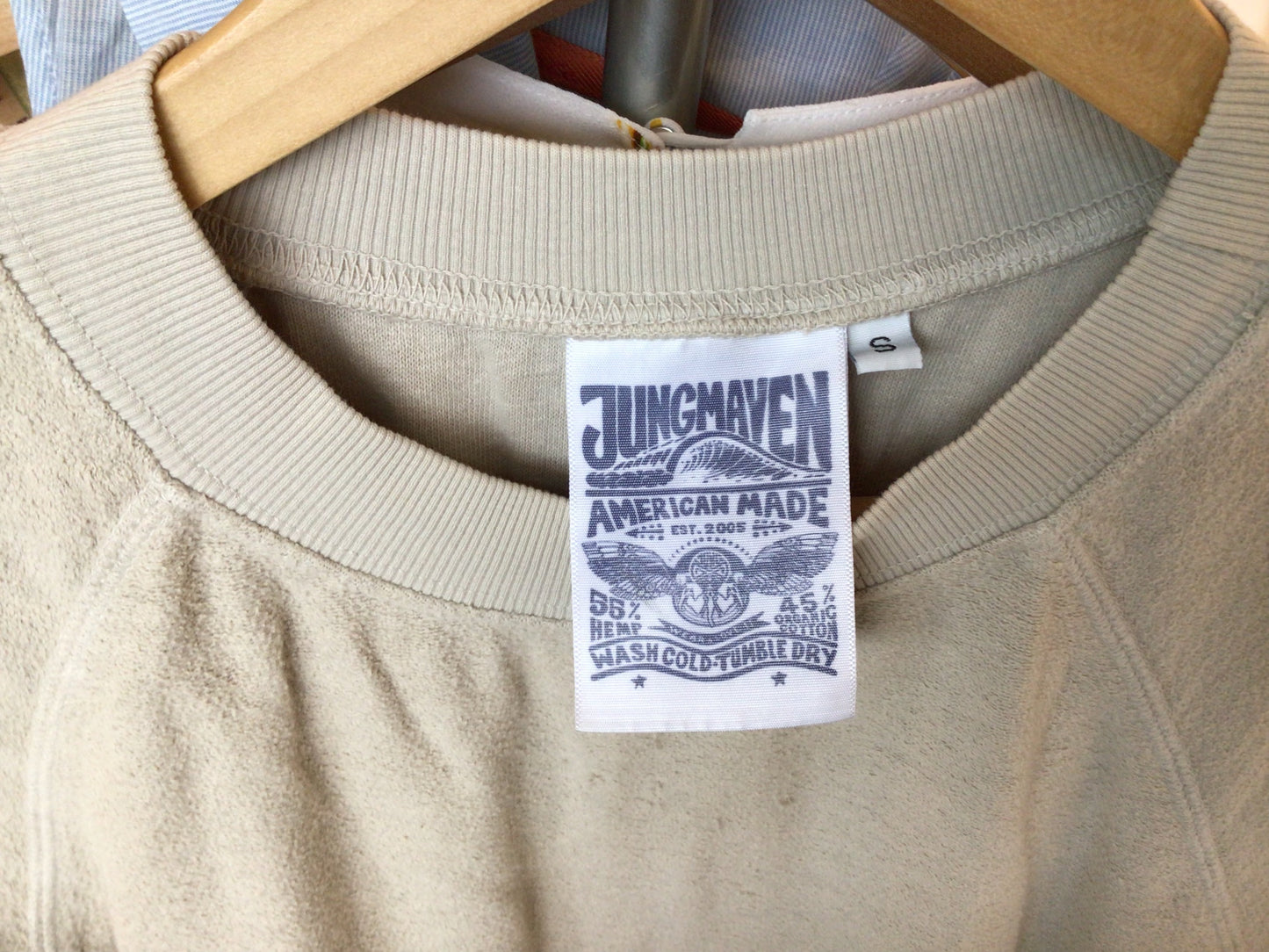 Consignment 2513-02	Jungmaven beige tshirt