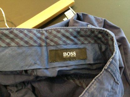 Consignment 8878-161 Hugo Boss. Navy pants. Sz. 48