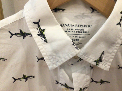 Consignment 1726-05	Banana Republic. Man shirt with sark. Sz. Xs