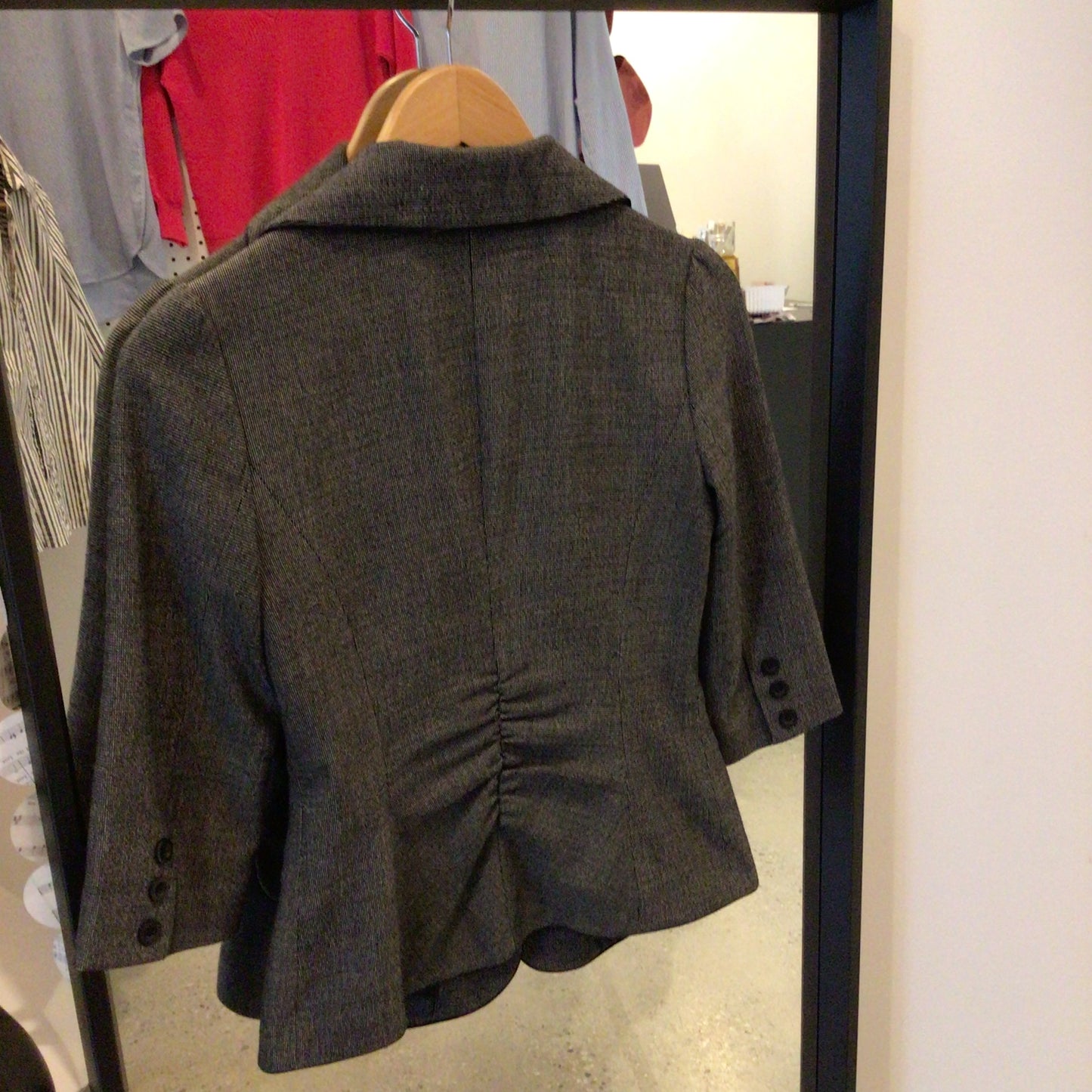 Consignment 1011-13 Grey 3/4 sleeve jacket size x-sm