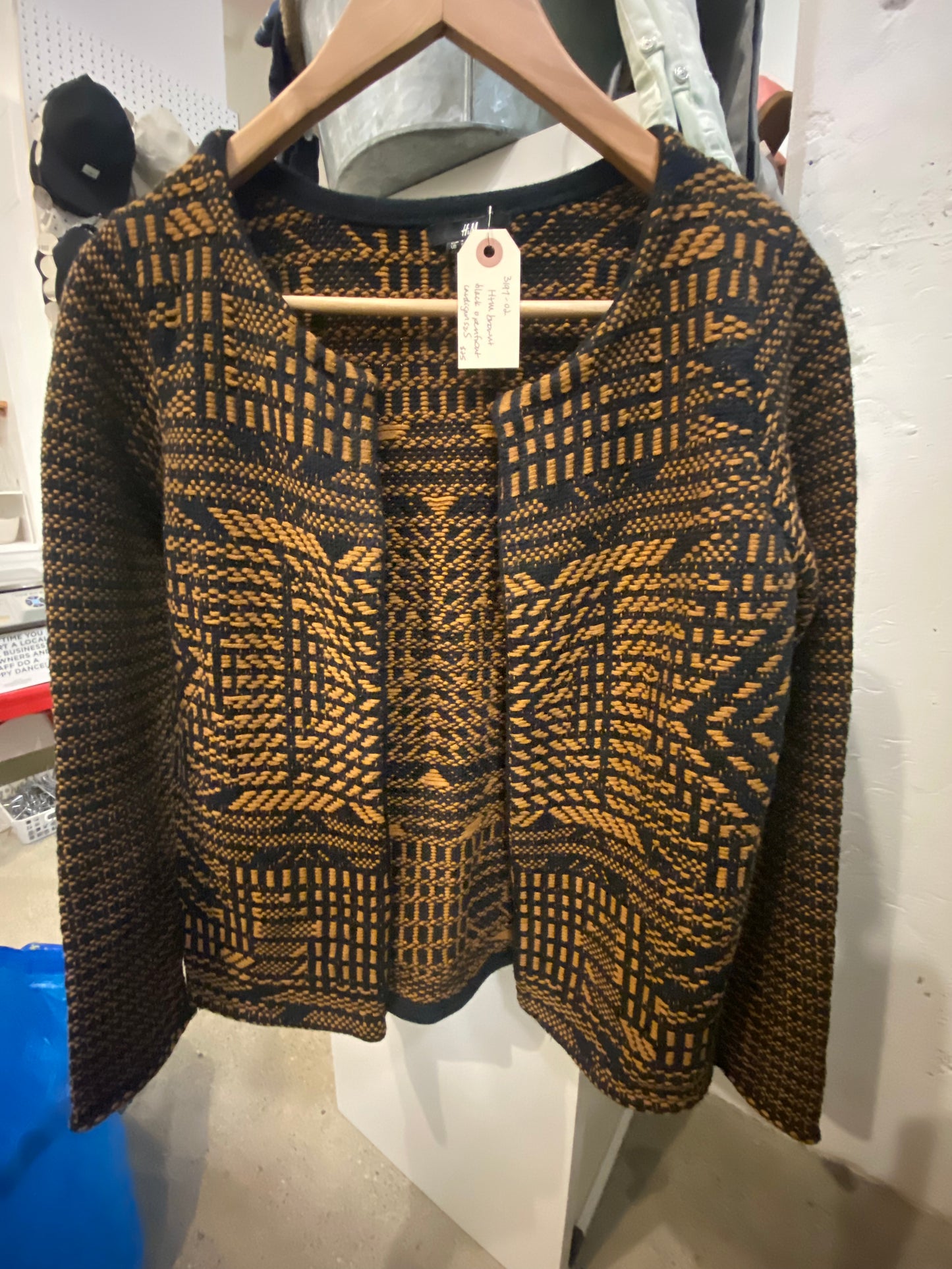 Consignment 3197-02 - H&M brown & black open front cardigan sz S